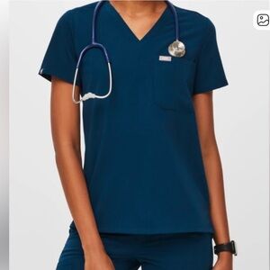Figs Deep reef Catarina one pocket scrub top
